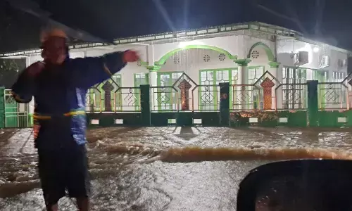 Hujan deras picu banjir di Kabupaten Barru, Sulsel Hujan deras picu banjir di Kabupaten Barru, Sulsel