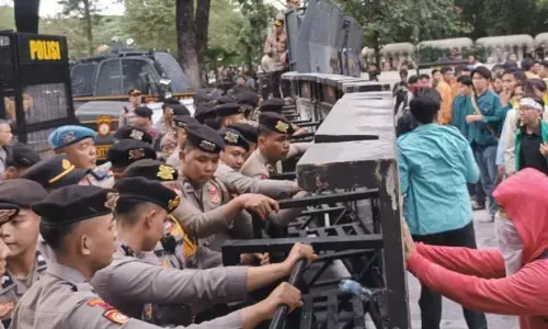 Polisi kerahkan ribuan personel gabungan jaga aksi di Jakpus Polisi kerahkan ribuan personel gabungan jaga aksi di Jakpus