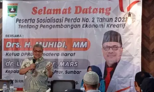 Ketua DPRD Sumbar gelar sosper tentang pengembangan ekonomi kreatif Ketua DPRD Sumbar gelar sosper tentang pengembangan ekonomi kreatif