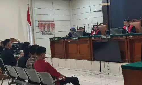 Lima mahasiswa terdakwa demo rusuh Hari Buruh dihukum 2 bulan 16 hari