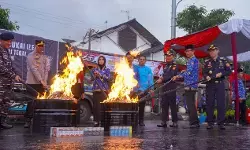 Momentum HSP 2025, Bea Cukai Tegal musnahkan 5,2 juta batang rokok ilegal Momentum HSP 2025, Bea Cukai Tegal musnahkan 5,2 juta batang rokok ilegal