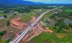 Dukung konektivitas Sumbar, Kemenko Infra tinjau pembangunan flyover Sitinjau Lauik dan Tol Pancin