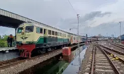 Hujan akibatkan jalur rel Stasiun Semarang Tawang-Alastua tergenang