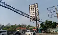 Pemkot Serang Banten mulai proyek penataan kabel provider bawah tanah