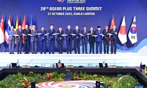 Li Qiang hadiri KTT ke-28 ASEAN Plus Three Li Qiang hadiri KTT ke-28 ASEAN Plus Three
