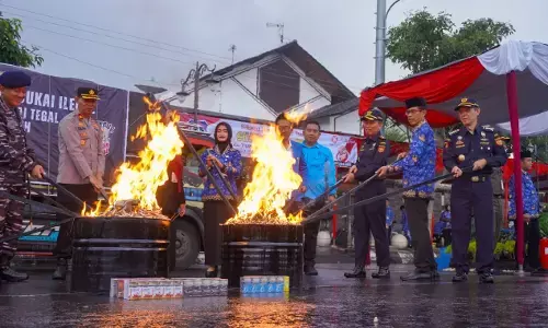 Momentum HSP 2025, Bea Cukai Tegal musnahkan 5,2 juta batang rokok ilegal Momentum HSP 2025, Bea Cukai Tegal musnahkan 5,2 juta batang rokok ilegal