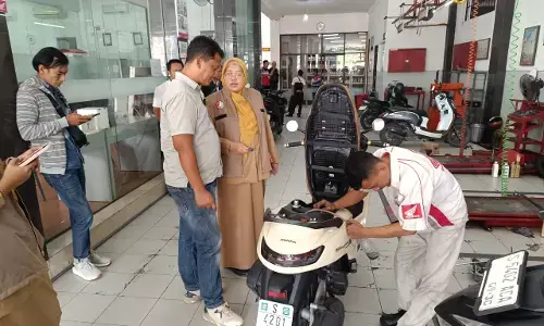 Tim gabungan Polres–Pemkab Bojonegoro tangani keluhan warga soal BBM Pertalite bermasalah Tim gabungan Polres–Pemkab Bojonegoro tangani keluhan warga soal BBM Pertalite bermasalah