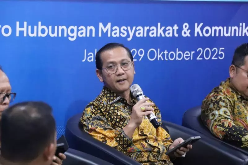 Bimas Buddha salurkan Rp16 miliar dukung kesejahteraan guru Bimas Buddha salurkan Rp16 miliar dukung kesejahteraan guru