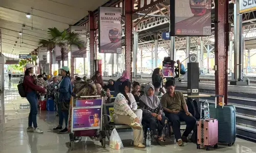 Imbas banjir, beberapa perjalanan KA di Daop 4 Semarang masih dibatalkan Imbas banjir, beberapa perjalanan KA di Daop 4 Semarang masih dibatalkan