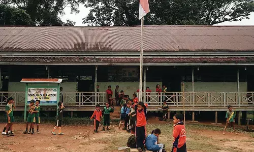 TUKU wujudkan semangat Sumpah Pemuda di SDN 24 Rumbih TUKU wujudkan semangat Sumpah Pemuda di SDN 24 Rumbih