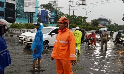 Banjir di Jaksel mulai surut Banjir di Jaksel mulai surut