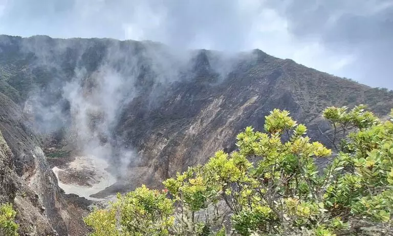 BPBD konfirmasi temuan jasad misterius di Ciremai BPBD konfirmasi temuan jasad misterius di Ciremai