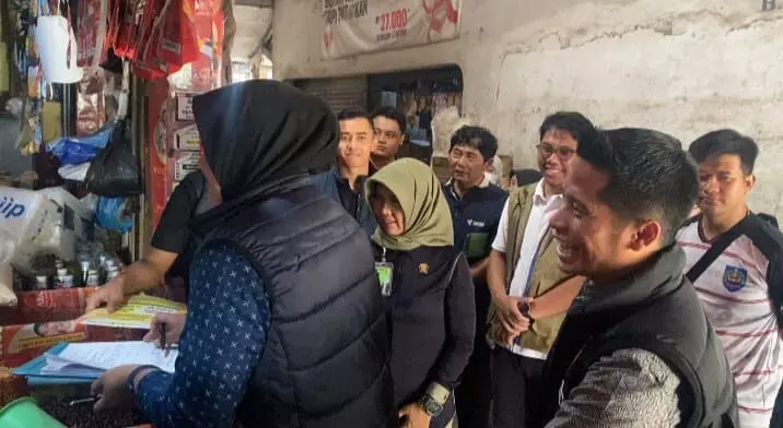 Polres Tegal lakukan pemantauan harga bahan pokok di sejumlah pasar Polres Tegal lakukan pemantauan harga bahan pokok di sejumlah pasar