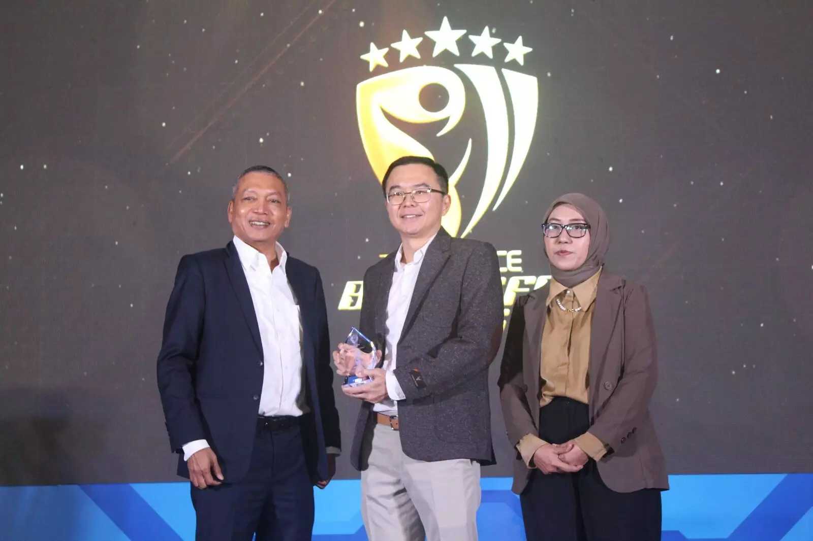 BRI Life raih 3 penghargaan di ajang “The Finance Executive Golden Star Award 2025” BRI Life raih 3 penghargaan di ajang “The Finance Executive Golden Star Award 2025”