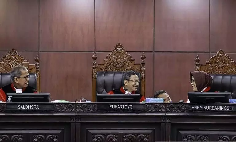 MK tolak uji materi usia pensiun guru diubah jadi 65 tahun MK tolak uji materi usia pensiun guru diubah jadi 65 tahun