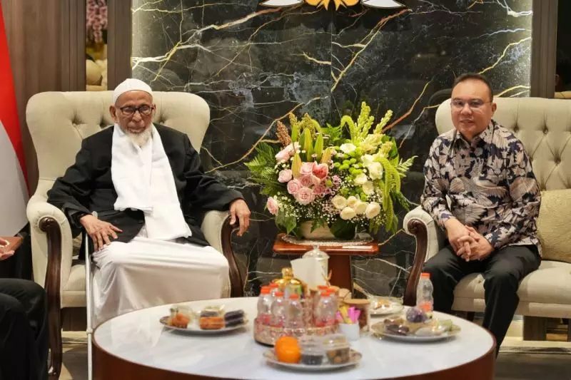 Dasco terima kunjungan Abu Bakar Baasyir bahas isu kebangsaan Dasco terima kunjungan Abu Bakar Baasyir bahas isu kebangsaan