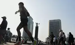 Udara Jakarta Jumat ini tak sehat bagi kelompok sensitif Udara Jakarta Jumat ini tak sehat bagi kelompok sensitif