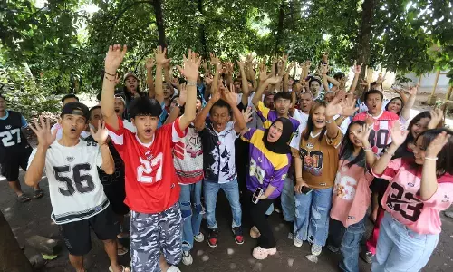 UMKM Jaksel gandeng Tiktokers lokal ekspansi pasar UMKM Jaksel gandeng Tiktokers lokal ekspansi pasar