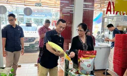 Satgas Pangan Polda Bali temukan harga jual beras di atas HET Satgas Pangan Polda Bali temukan harga jual beras di atas HET