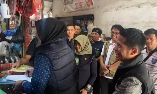 Polres Tegal lakukan pemantauan harga bahan pokok di sejumlah pasar Polres Tegal lakukan pemantauan harga bahan pokok di sejumlah pasar