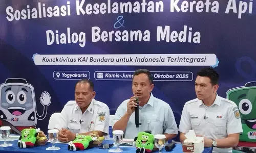 Pengguna KA Bandara YIA terus meningkat, sosialisasi keselamatan makin masif Pengguna KA Bandara YIA terus meningkat, sosialisasi keselamatan makin masif