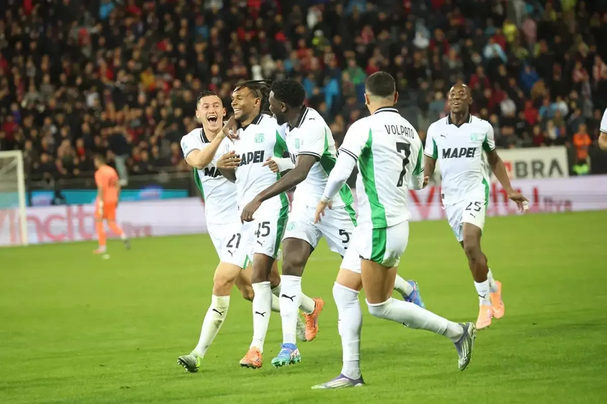 Performa solid Jay Idzes bantu Sassuolo taklukkan Cagliari 2-1 Performa solid Jay Idzes bantu Sassuolo taklukkan Cagliari 2-1