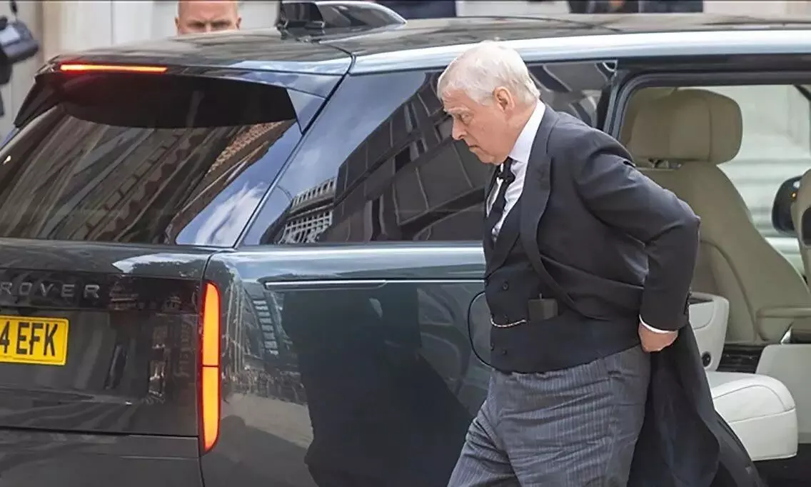 Gelar kehormatan Pangeran Andrew terancam dicabut Gelar kehormatan Pangeran Andrew terancam dicabut