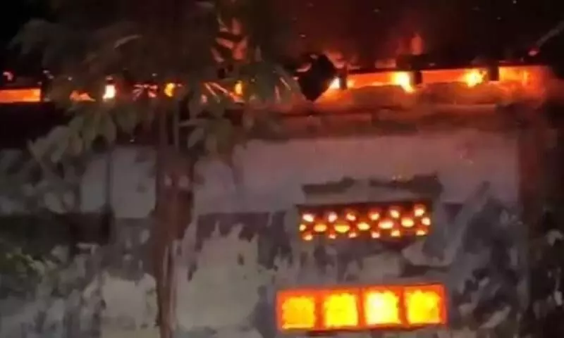 Rumah terbakar di Ciracas, kerugian ditaksir Rp50 juta Rumah terbakar di Ciracas, kerugian ditaksir Rp50 juta