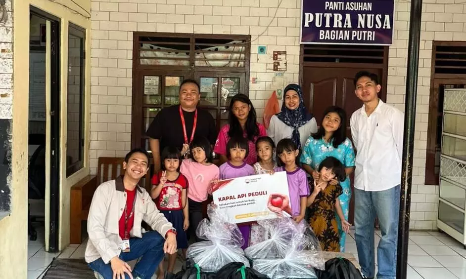 Rayakan ulang tahun, Kapal Api Peduli berbagi kebahagiaan kepada anak panti asuhan Rayakan ulang tahun, Kapal Api Peduli berbagi kebahagiaan kepada anak panti asuhan