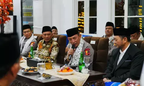 Kapolri tekankan jaga persatuan saat kunjungi Ponpes An-Nur II Malang Kapolri tekankan jaga persatuan saat kunjungi Ponpes An-Nur II Malang