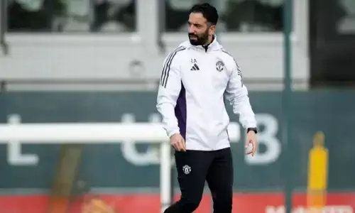 Martinez absen lawan Nottingham meski sudah kembali berlatih Martinez absen lawan Nottingham meski sudah kembali berlatih