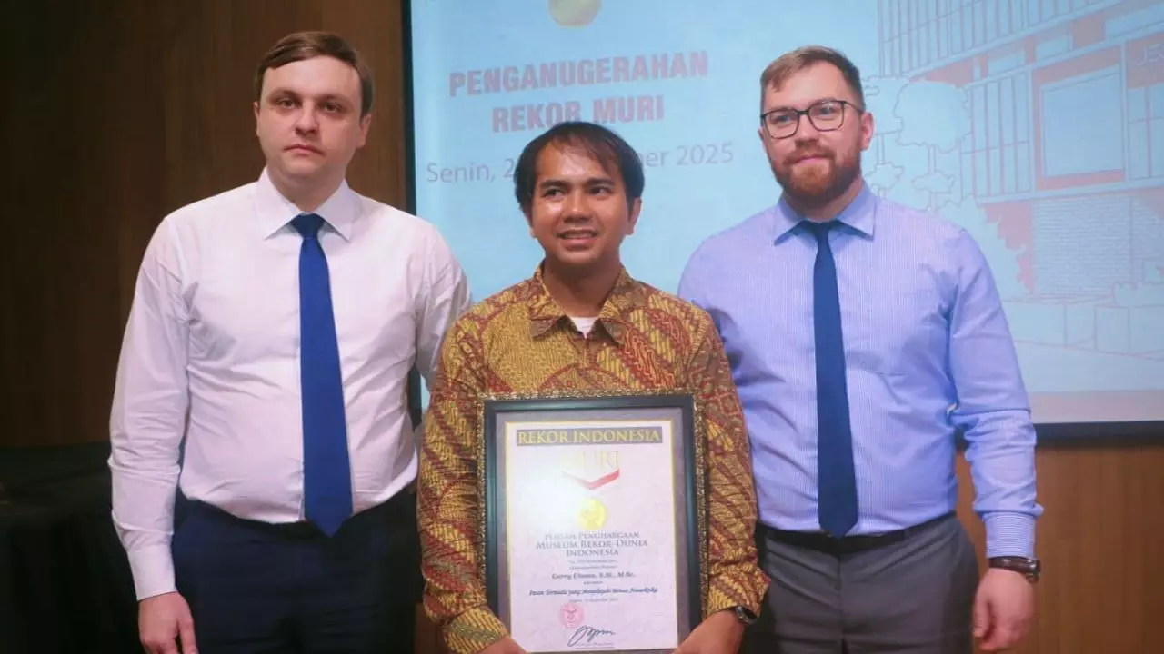 Penerima beasiswa BAZNAS Rusia raih Rekor MURI di Antarktika Penerima beasiswa BAZNAS Rusia raih Rekor MURI di Antarktika