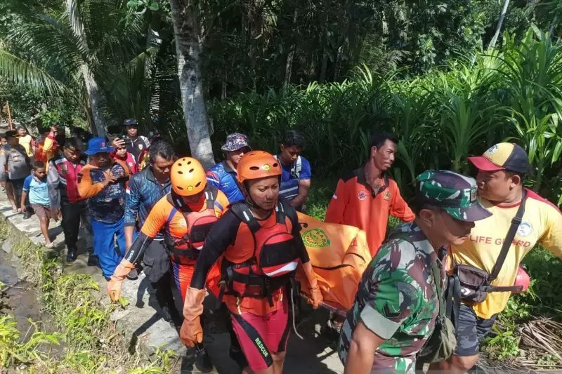 Basarnas evakuasi jasad wisatawan hanyut di Ubud Basarnas evakuasi jasad wisatawan hanyut di Ubud
