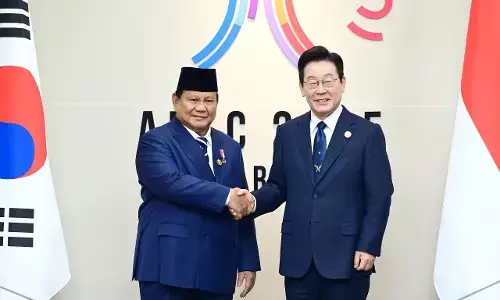 Kerjasama Republik Korea-RI dalam pengembangan pesawat tempur generasi baru KF-21 Kerjasama Republik Korea-RI dalam pengembangan pesawat tempur generasi baru KF-21