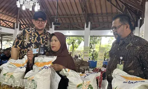 Bulog Bandung mulai salurkan bantuan pangan Oktober-November 2025