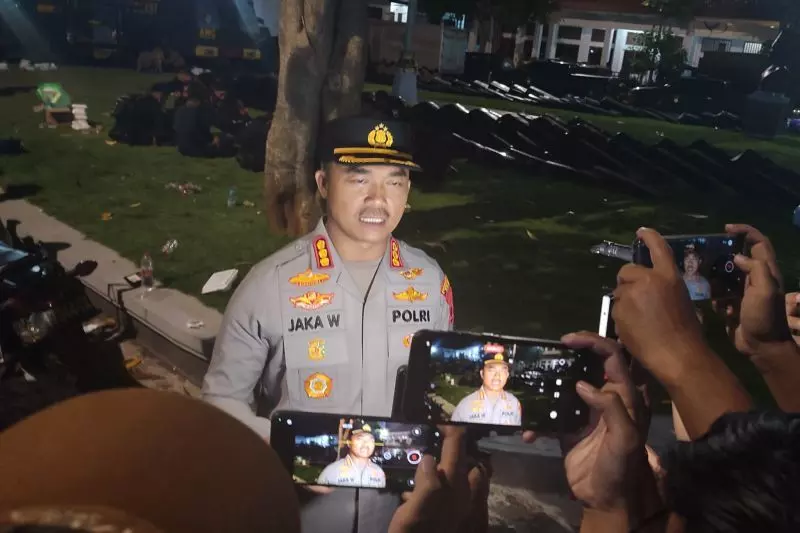 Polisi tangkap dua pendemo pelaku blokade jalan Pantura