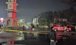 Polres Cianjur tutup Jalan Perintis Kemerdekaan akibat kebakaran Polres Cianjur tutup Jalan Perintis Kemerdekaan akibat kebakaran