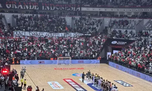 Laga Indonesia vs Australia pecahkan rekor kehadiran penonton Laga Indonesia vs Australia pecahkan rekor kehadiran penonton