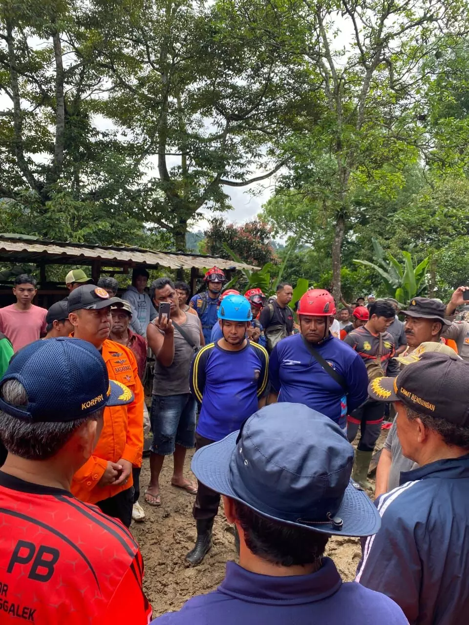 4 korban meninggal akibat tanah longsor di Trenggalek disantuni Kemensos