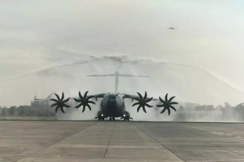 Pesawat angkut terbesar TNI AU A400M mendarat di Halim Perdanakusma