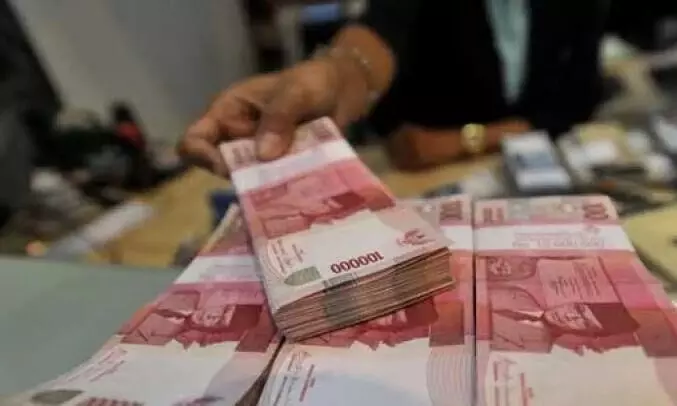 Rupiah melemah, optimisme investor meredam terkait suku bunga Fed