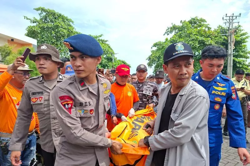 SAR temukan satu korban jatuh dari jet ski di Teluk Manado meninggal