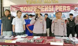 Polres Tegal Kota amankan dua pelaku pengrusakan kantor Polsek Tegal Barat Polres Tegal Kota amankan dua pelaku pengrusakan kantor Polsek Tegal Barat