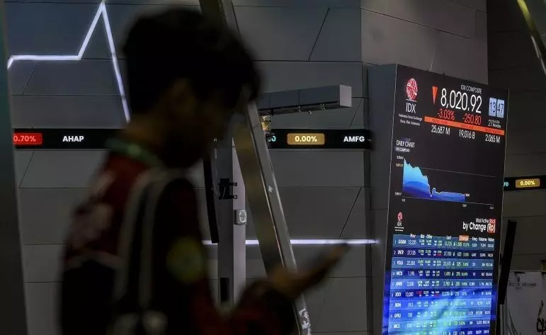 IHSG melemah ikuti bursa kawasan Asia dan global IHSG melemah ikuti bursa kawasan Asia dan global