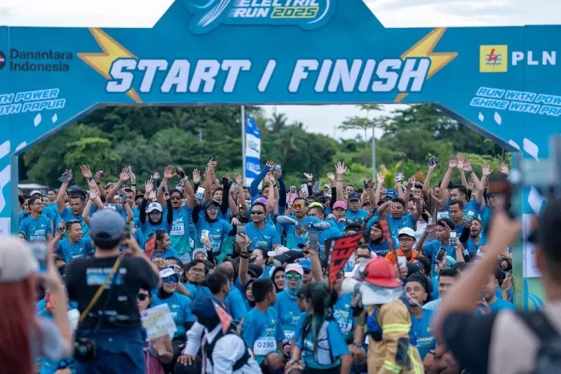 PLN rayakan Hari Listrik Nasional lewat Sorong Electric Run 2025 PLN rayakan Hari Listrik Nasional lewat Sorong Electric Run 2025