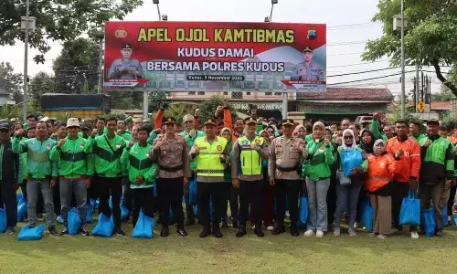 Ajak jaga kamtibmas, Polres Kudus gelar apel bareng ojol Ajak jaga kamtibmas, Polres Kudus gelar apel bareng ojol