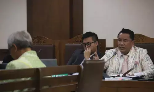 Hotman Paris nilai saksi ahli CMNP justru perkuat posisi MNC Asia Holding Hotman Paris nilai saksi ahli CMNP justru perkuat posisi MNC Asia Holding