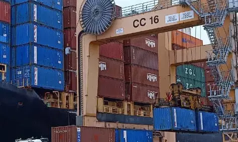 Penanganan peti kemas terpapar Cesium berjalan aman, pelabuhan tidak ditutup