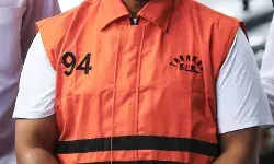 KPK geledah rumah dinas Gubernur Riau