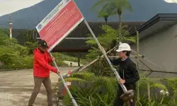 Plang segel Eiger Adventure Land dicabut secara daring Plang segel Eiger Adventure Land dicabut secara daring